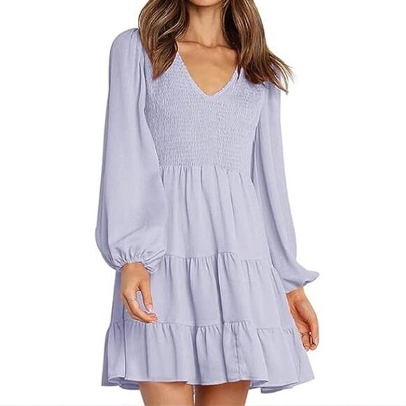 hotwy Dresses & Skirts - Hotwy NWOT woman’s sheer smocked ruffle purple dress size M